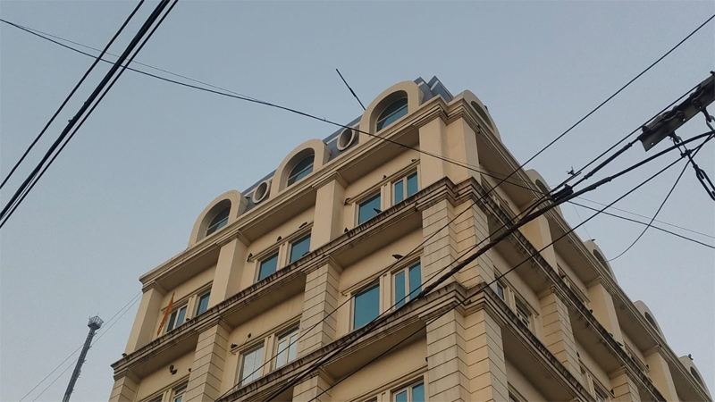 ਹਾਏ ਗ਼ਰੀਬੀ! ਜਲੰਧਰ ''ਚ 5ਵੀਂ ਮੰਜ਼ਿਲ ''ਤੇ ਚੜ੍ਹ ਮਿਹਨਤ ਕਰਦੇ ਦੋ ਮਜ਼ਦੂਰ ਅਚਾਨਕ ਡਿੱਗੇ ਹੇਠਾਂ, ਤੇ ਫਿਰ...