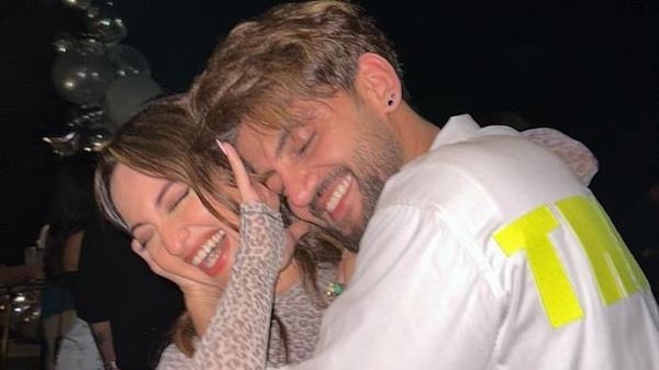 sonakshi sinha and zaheer iqbal relationship