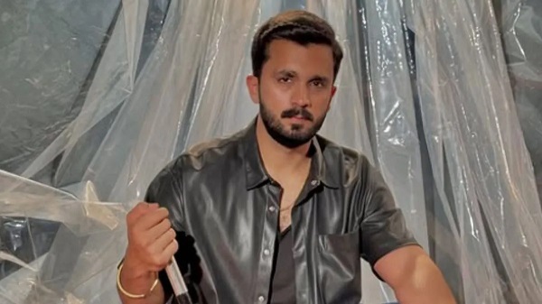 ਮਸ਼ਹੂਰ ਪਾਕਿਸਤਾਨੀ Youtuber 'ਤੇ ਅਦਾਲਤ 'ਚ ਹਮਲਾ, ਦਰਜ ਹੈ ਵੱਡਾ ਪਰਚਾ