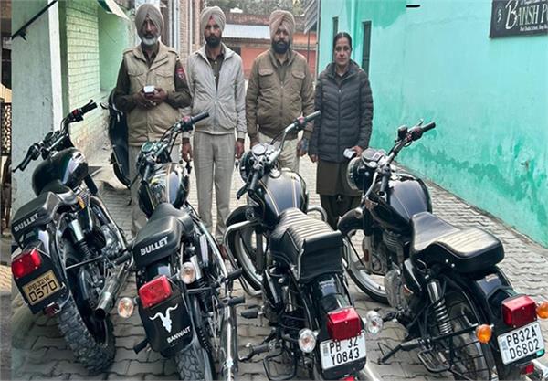 10 motorcycles seized for throwing firecrackers at bullet