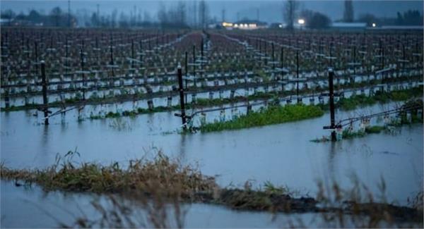 flood risk in mountainous areas of british columbia