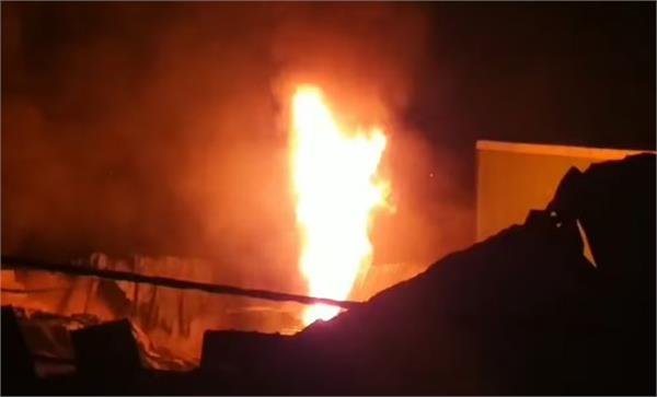 massive fire breaks out in warehouse complex in mumbra area
