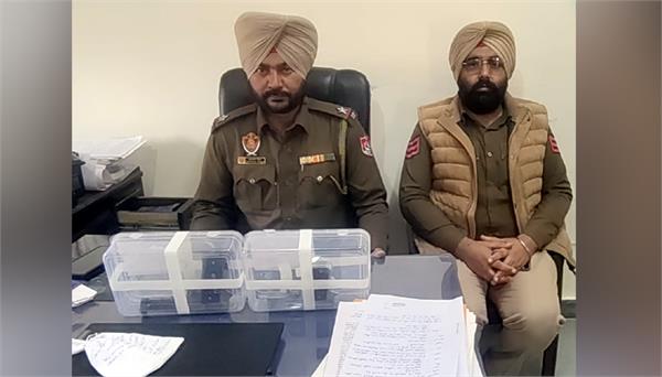 minor arrested with 2 country made pistols and 5 live rounds