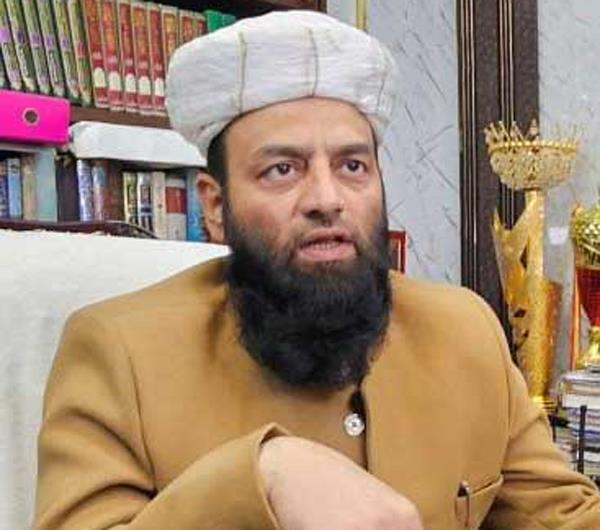 bihar cm  s decision to remove muslim daughter  s niqab