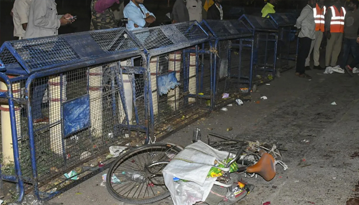 ਗੁਬਾਰੇ ''ਚ ਹਵਾ ਭਰਨ ਵਾਲਾ ਸਿਲੰਡਰ ਫਟਣ ਕਾਰਨ ਹੋਇਆ ਵੱਡਾ ਧਮਾਕਾ; ਇਕ ਦੀ ਮੌਤ, 4 ਜ਼ਖ਼ਮੀ