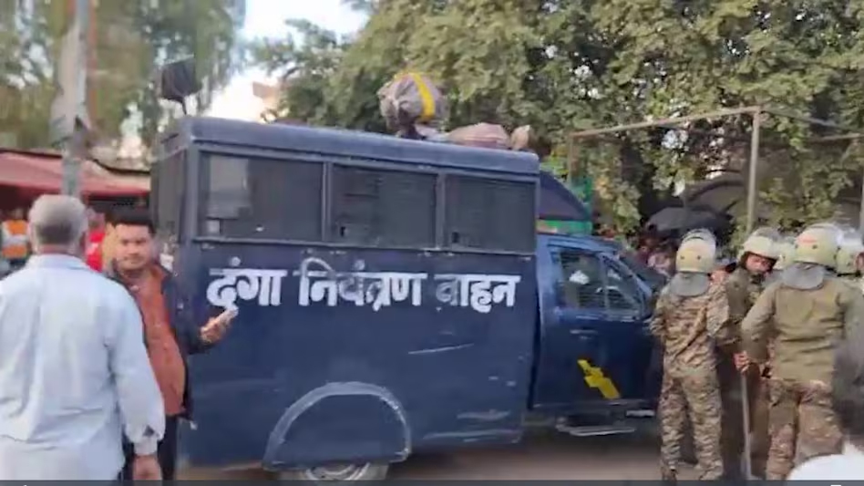 ਰਾਜਸਥਾਨ : ਮਸਜਿਦ ਦੇ ਬਾਹਰ ਨਾਜਾਇਜ਼ ਕਬਜ਼ੇ ਹਟਾਉਣ ਦੀ ਮੁਹਿੰਮ ਦੌਰਾਨ ਪਥਰਾਅ, 6 ਪੁਲਸ ਮੁਲਾਜ਼ਮ ਜ਼ਖ਼ਮੀ