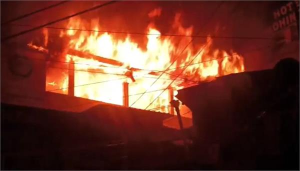 massive fire breaks out near saraswati shishu mandir school in nainital