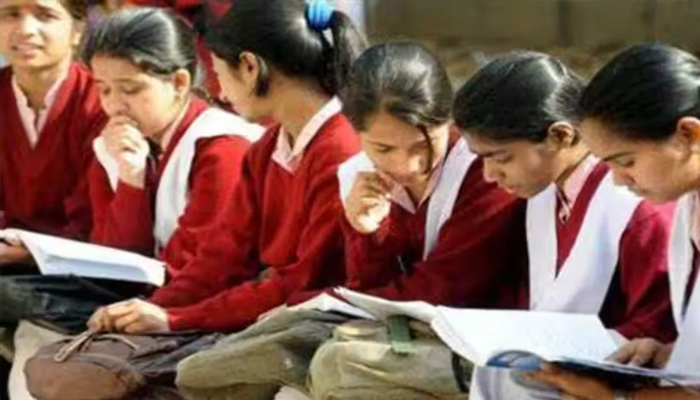 ਪ੍ਰਾਈਵੇਟ ਸਕੂਲਾਂ ਦੀ ਮਨਮਾਨੀ ''ਤੇ ਲੱਗੀ ਲਗਾਮ: ਸਰਕਾਰ ਨੇ ਲਾਗੂ ਕੀਤੀ ਨਵੀਂ ਫੀਸ ਕੰਟਰੋਲ ਪ੍ਰਣਾਲੀ