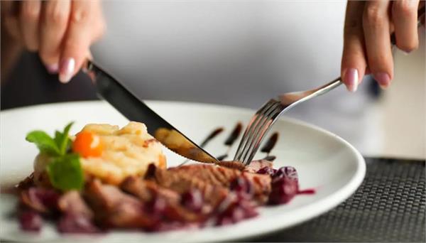 food stuck in throat saved