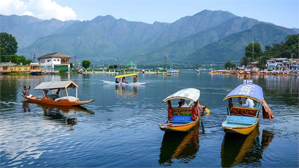 tourists  first choice  kashmir