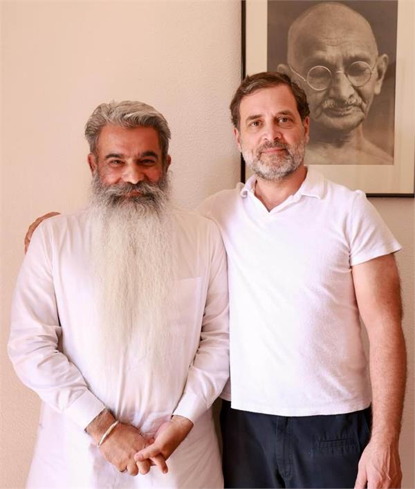 bharat bhushan ashu  rahul gandhi  meeting