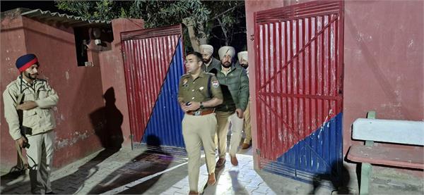 ssp raids 2 police stations