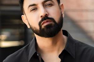 gippy grewal receives best director at dada saheb phalke award for akaal 