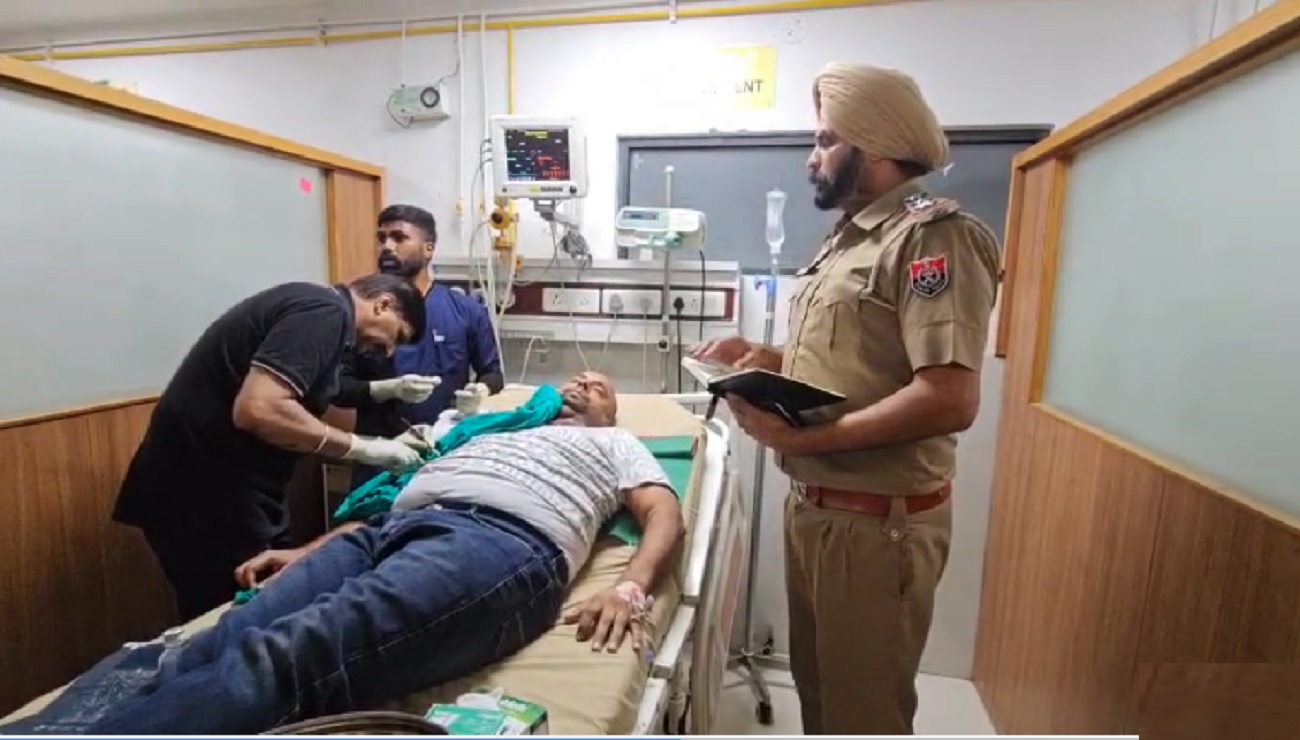 ਫਿਰੋਜ਼ਪੁਰ 'ਚ ਦੇਰ ਰਾਤ ਵੱਡੀ ਵਾਰਦਾਤ! ਡਾਕਟਰ ਨੂੰ ਮਾਰ'ਤੀ ਗੋਲੀ, ਕਲੀਨਿਕ 'ਚ ਵੜੇ 3 ਲੋਕਾਂ ਨੇ ਕੀਤਾ ਹਮਲਾ