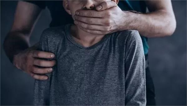 3 booked for kidnapping minor