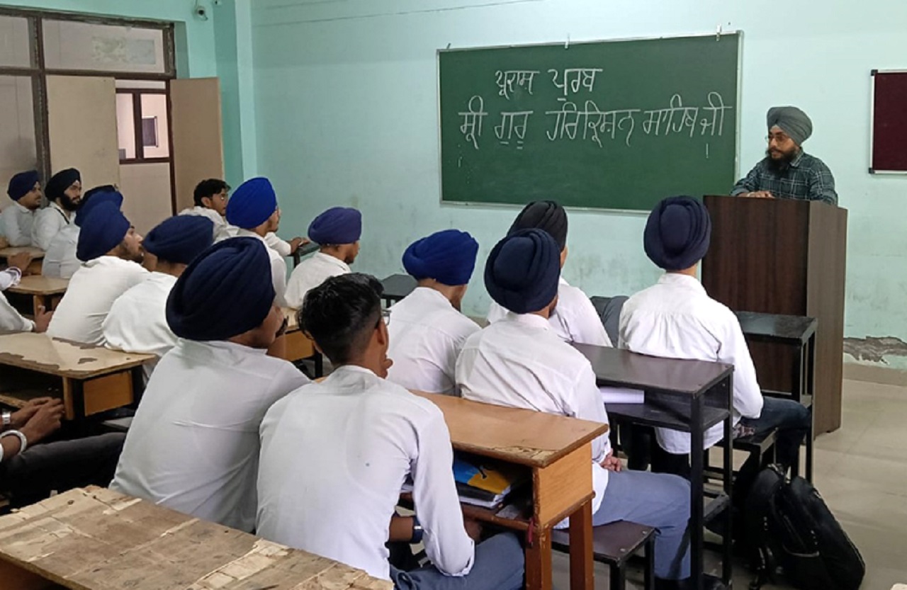 ਸ੍ਰੀ ਗੁਰੂ ਹਰਿਕ੍ਰਿਸ਼ਨ ਸਾਹਿਬ ਦੇ ਜਨਮ ਦਿਹਾੜੇ ਨੂੰ ਸਮਰਪਿਤ ਕਰਵਾਇਆ ਵਿਸ਼ੇਸ਼ ਲੈਕਚਰ