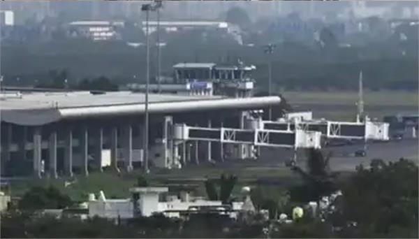nagpur airport bomb threat