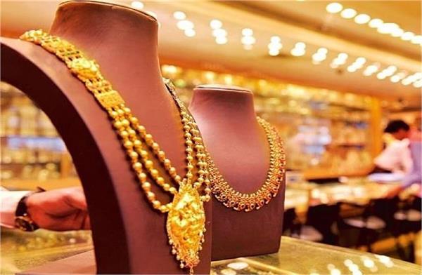 india s exports shaken by trump s 25 tariff bomb