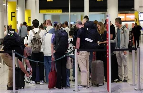 more than 100 flights were canceled in this country