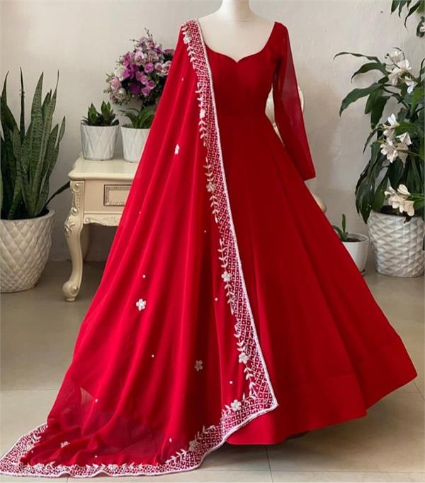 anarkali suits are giving young women a royal look