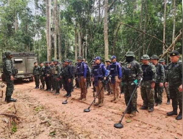 13 cambodians killed