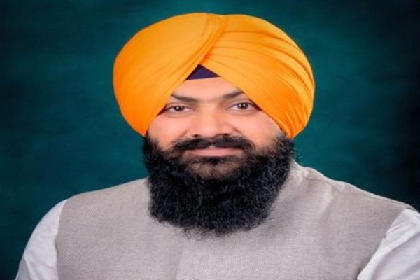 ਅਕਾਲੀ ਆਗੂ ਸਰਬਜੀਤ ਸਿੰਘ ਝਿੰਜਰ ਨੂੰ ਪੁਲਸ ਨੇ ਕੀਤਾ ਨਜ਼ਰਬੰਦ