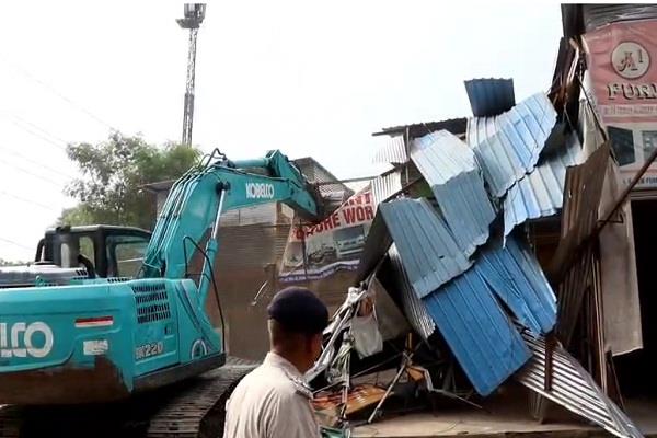 chandigarh  s largest furniture market collapses