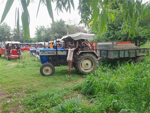 100 private tractor trolleys running without tender in jalandhar corporation