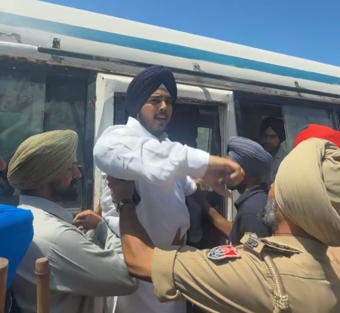 ਹਲਕਾ ਦਾਖਾ ਦੇ ਅਕਾਲੀ ਵਰਕਰਾਂ ਨੂੰ ਪੁਲਸ ਨੇ ਲਿਆ ਹਿਰਾਸਤ ''ਚ