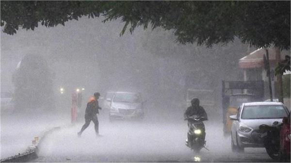 alert issued for heavy rain and lightning in 12 districts