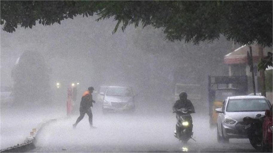 Heavy Rain Alert: 12 ਜ਼ਿਲ੍ਹਿਆਂ ''ਚ ਭਾਰੀ ਬਾਰਿਸ਼ ਤੇ ਬਿਜਲੀ ਡਿੱਗਣ ਦਾ ਅਲਰਟ ਜਾਰੀ
