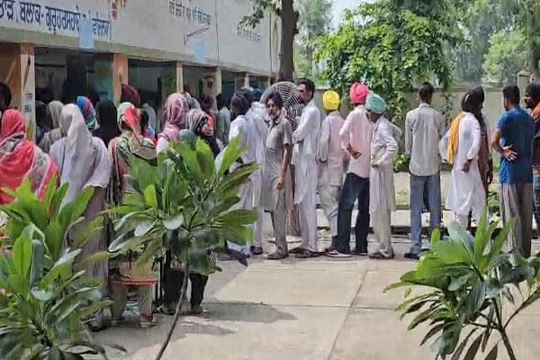 2 women candidates in fray for sarpanch post in village ladhuwala uttar