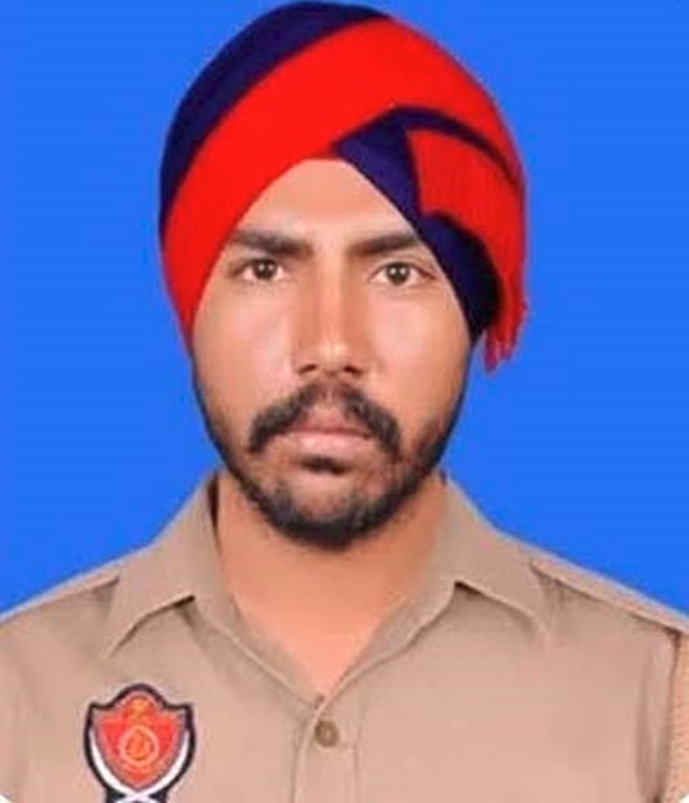 ਪੰਜਾਬ ਪੁਲਸ ਦੇ ਮੁਲਾਜ਼ਮ ਨਾਲ ਵਾਪਰੀ ਅਣਹੋਣੀ, ਇੰਝ ਆਵੇਗੀ ਮੌਤ ਸੋਚਿਆ ਨਾ ਸੀ