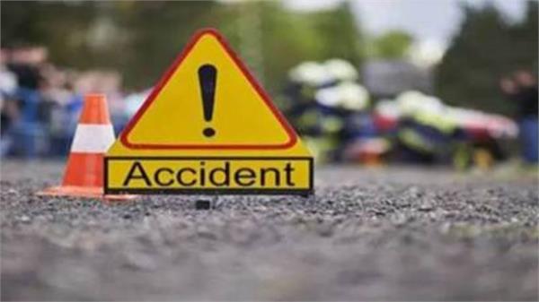 semi trailer tractor collided with minibus