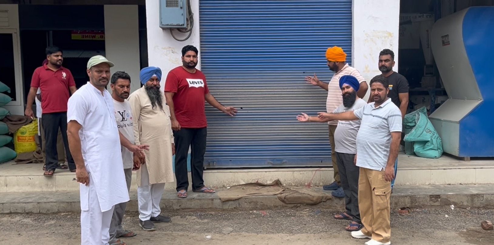 ਅੰਮ੍ਰਿਤਸਰ ''ਚ ਪੁਰਾਣੀ ਰੰਜਿਸ਼ ਕਾਰਨ ਗੋਲੀਆਂ ਚੱਲੀਆਂ, ਦੋ ਧਿਰਾਂ ਵਿਚਾਲੇ ਵਧਿਆ ਤਣਾਅ