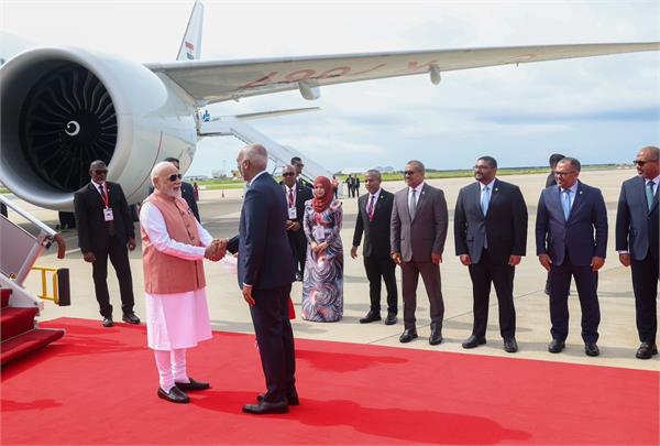 pm modi in maldives