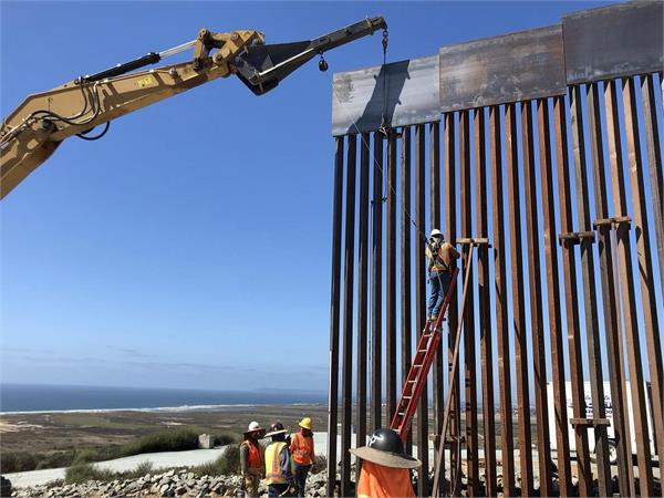sheinbaum  us border wall