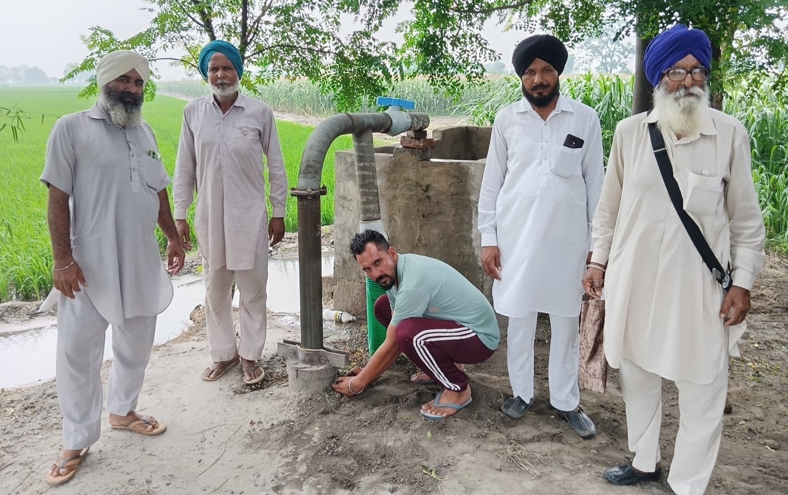 ਪਿੰਡ ਸਹੌਰ ''ਚ 5 ਕਿਸਾਨਾਂ ਦੀਆਂ ਮੋਟਰਾਂ ''ਤੇ ਲੱਗੇ ਟਰਾਂਸਫਾਰਮਰਾਂ ''ਚੋਂ ਤੇਲ ਤੇ ਕੇਬਲਾਂ ਚੋਰੀ