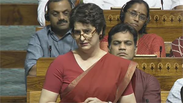 priyanka gandhi raises issue of security lapses