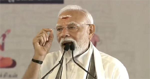 pm modi worships lord shiva at temple in tamil nadu
