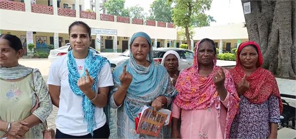 voting process continues for panchs in moga district