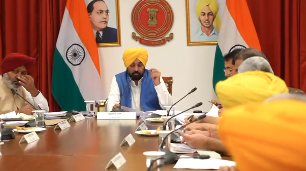 ਮਾਨ ਸਰਕਾਰ ਨੇ ਵੱਡੇ ਪੱਧਰ ''ਤੇ ਅਫਸਰਾਂ ਤੇ ਮੁਲਾਜ਼ਮਾਂ ਦੇ ਕੀਤੇ ਤਬਾਦਲੇ