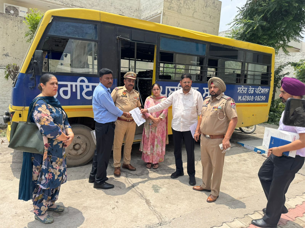 ਪੰਜਾਬ ''ਚ ਵੱਡੇ ਪੱਧਰ ''ਤੇ ਕਾਰਵਾਈ ਸ਼ੁਰੂ, ਸਕੂਲ ਨੂੰ ਨੋਟਿਸ ਜਾਰੀ, ਐੱਫ. ਆਈ. ਆਰ. ਵੀ ਦਰਜ