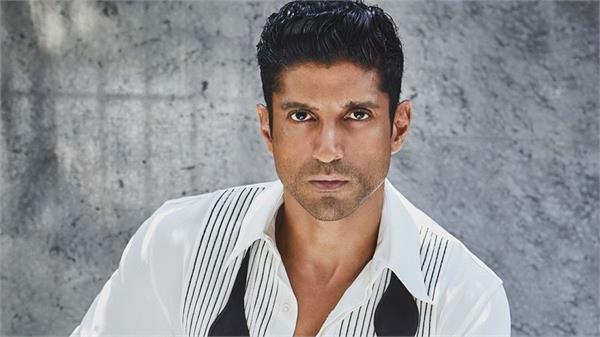 farhan akhtar will visit jodhpur  pay tribute to major shaitan singh