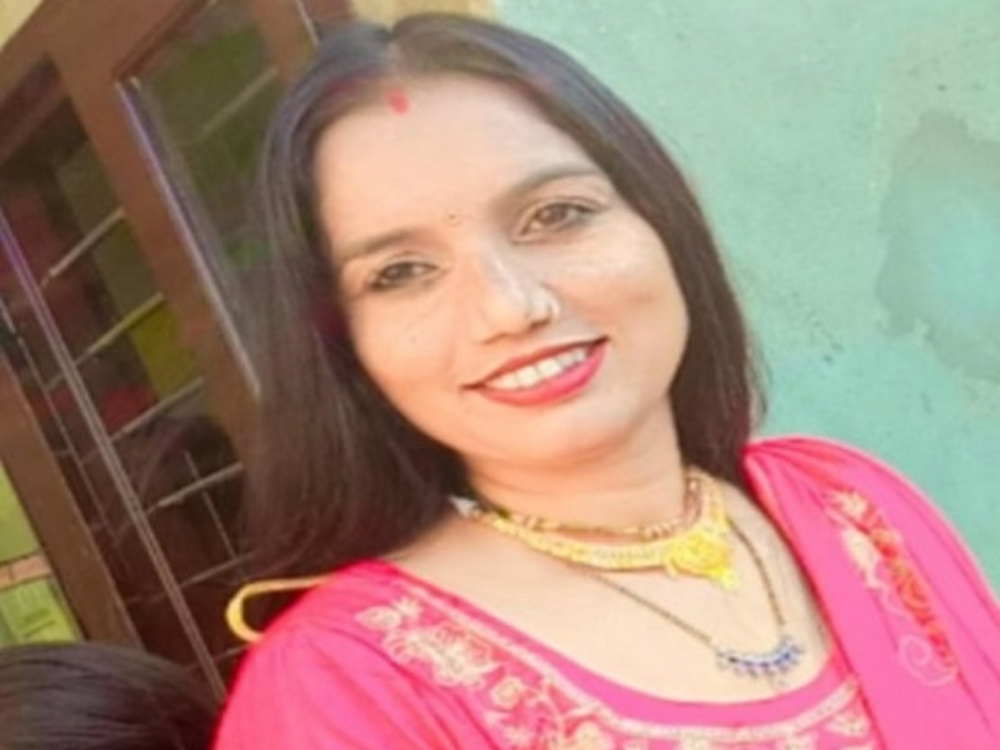 ਕਹਿਰ ਓ ਰੱਬ ! ਭਰਾ ਨਾਲ ਮੋਟਰਸਾਈਕਲ ''ਤੇ ਪੇਕੇ ਘਰ ਸਾਉਣ ਕੱਟਣ ਜਾ ਰਹੀ ਭੈਣ ਦੀ ਮੌਤ