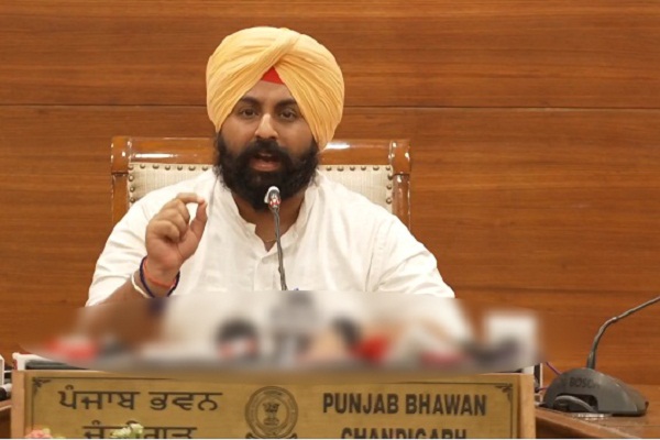 ਪੰਜਾਬ ''ਚ ਇਕ ਅਗਸਤ ਨੂੰ ਲੈ ਕੇ ਵੱਡਾ ਐਲਾਨ, ਵਿਦਿਆਰਥੀ ਧਿਆਨ ਨਾਲ ਪੜ੍ਹ ਲੈਣ ਖ਼ਬਰ (ਵੀਡੀਓ)