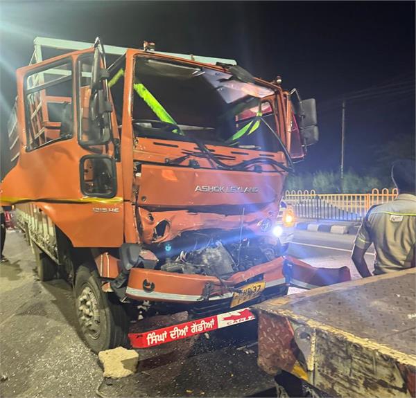 man injured on raod accident