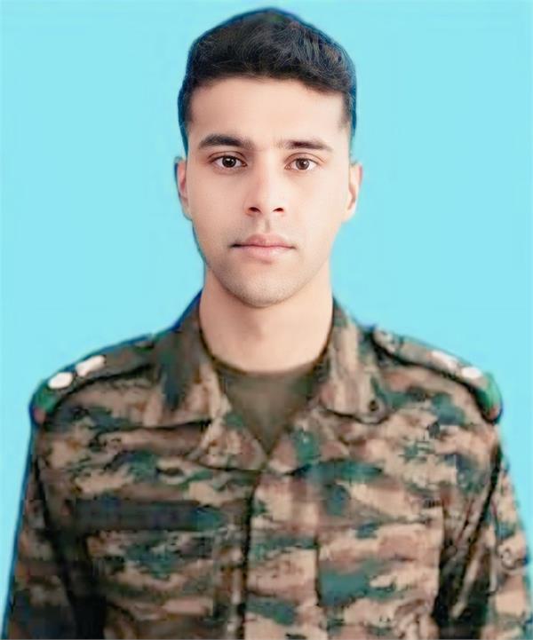 the body of bhanu pratap singh  who was martyred in ladakh