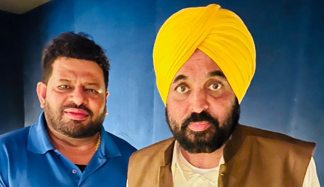 ਪ੍ਰੋਡਿਊਸਰ ਭਾਨਾ ਐੱਲ. ਏ. ਨੇ ਕੀਤੀ CM ਭਗਵੰਤ ਮਾਨ ਨਾਲ ਮੁਲਾਕਾਤ