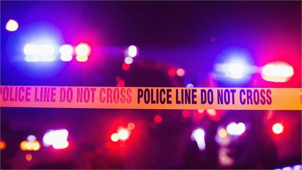 jharkhand wife slits husband s throat and then flees